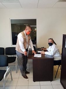 imagen Personal de la Codhet acudió al Registro Civil, para que se apoye al ciudadano con un acta de nacimiento.