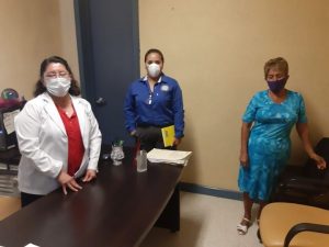 imagen Personal de la Codhet acompañó a la ciudadana, al Hospital General, para proporcionar el medicamento que se gestionó a través de la Secretaría de Salud