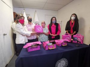 imagen Lic. Olivia Lemus, formalizó firma de convenio con Odeth Ortiz Melhem, Fundadora de EduCáncer y Jackeline Montecinos, Presidenta de Movimiento Benito A.C.